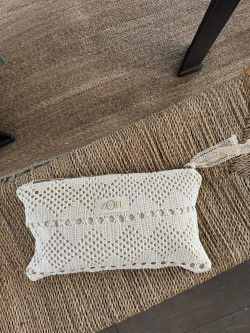 Pochette en crochet / Colette