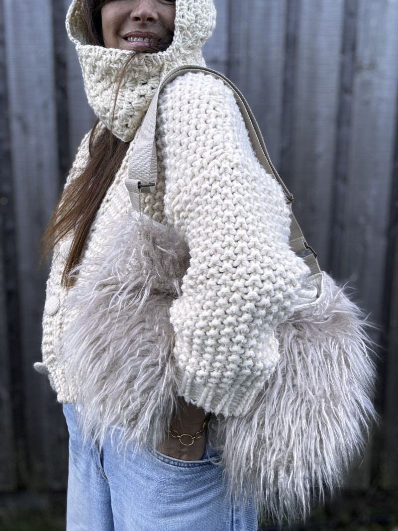 Barney Beige Faux Fur Bag