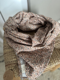 Gipsy / Foulard en gaze de coton fleuri