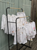 Blouse en linge ancien brodé /Ella