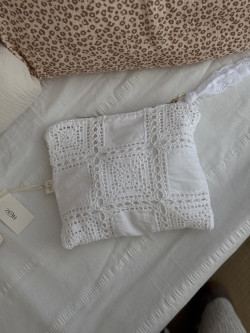 Pochette en linge ancien Chloé