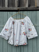 Blouse en linge ancien brodé / Pia