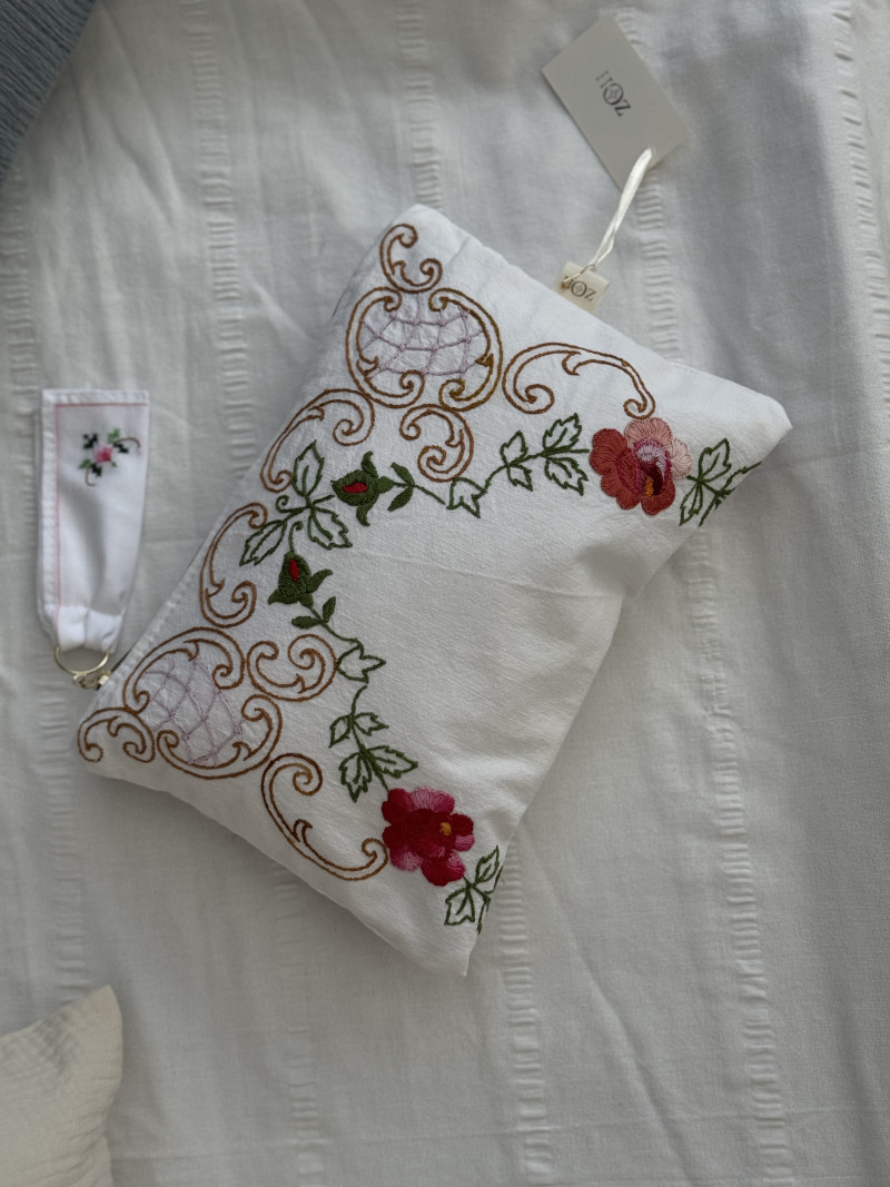 Pochette en linge ancien MILA