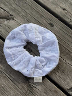 Chouchou broderie Anglaise