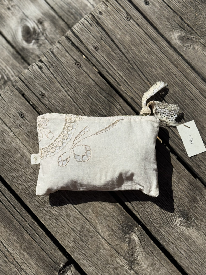 Pochette en linge ancien June