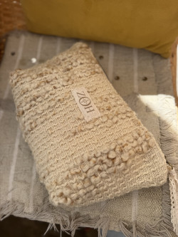 Pochette en laine Madeleine