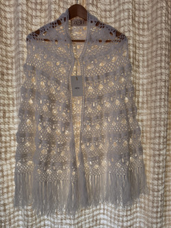 Donna Vintage Wool Shawl