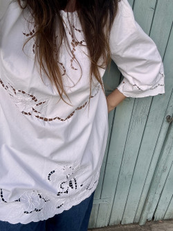 Robe brodée Ness