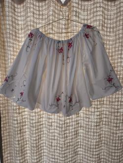 Blouse brodée en linge ancien/ ALBA