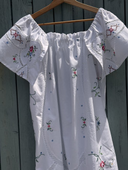 Robe longue brodée ELENA