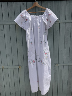 Robe longue brodée ELENA