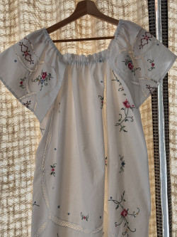 Robe longue brodée ELENA