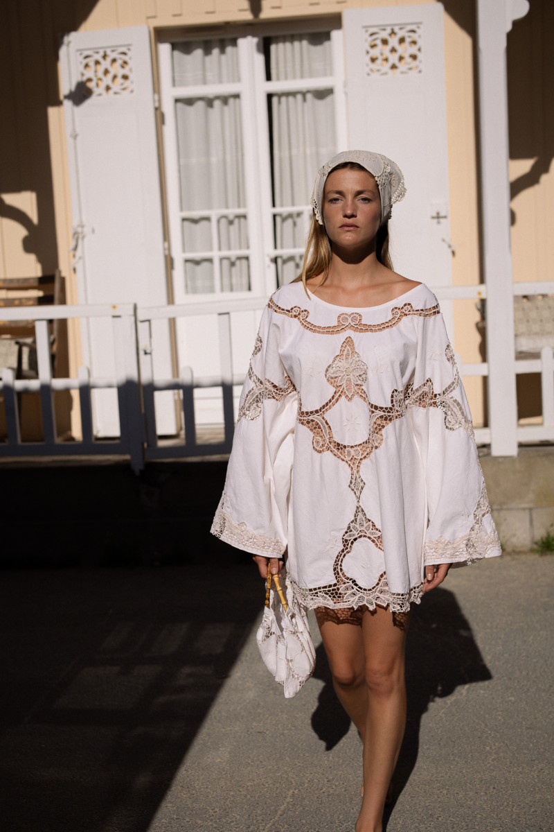 Robe brodée Maggie