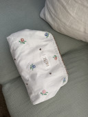 Pochette en linge ancien brodé/ Josepha
