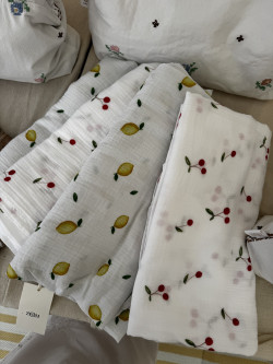 copy of Cherry Cotton Gauze Throw