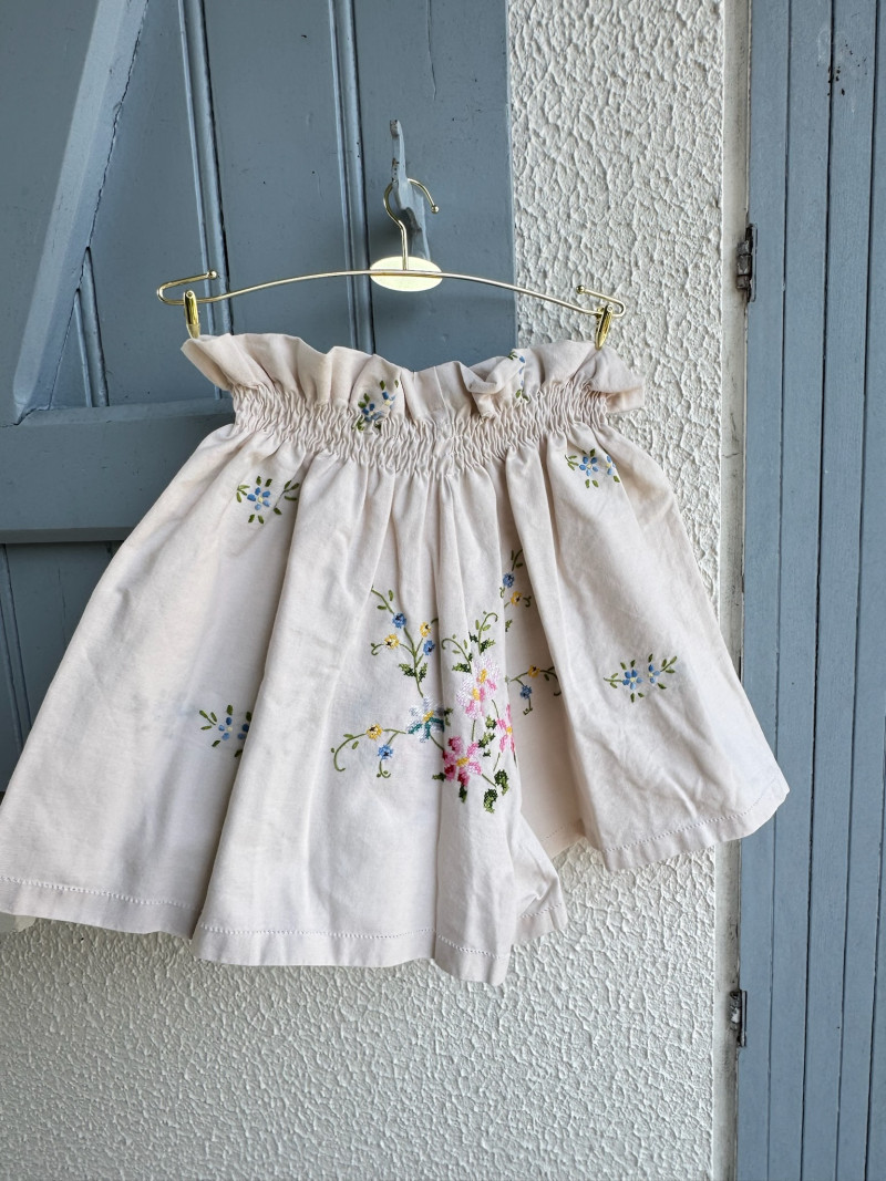 Malo Embroidered Vintage Linen Shorts