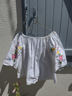 Embroidered Vintage Linen Blouse - IRIS