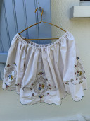 Blouse brodée en linge ancien/ Livia
