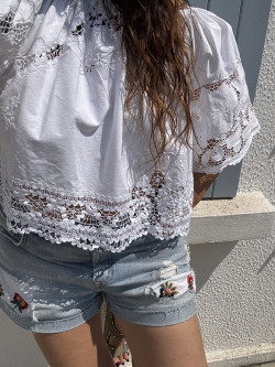 Embroidered Vintage Linen Blouse / MIA