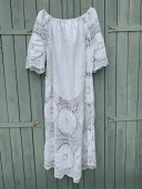 Robe longue brodée Ella