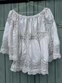 Blouse brodée en linge ancien Jane
