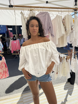 Blouse brodée en linge ancien/ June