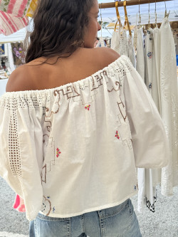 Blouse brodée Livia