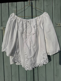 Blouse brodée Emma
