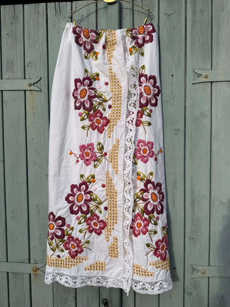 Jupe longue brodée Rosalia