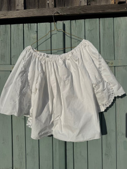 Blouse brodée Susan