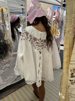 Robe brodée Serena