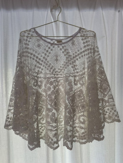 Poncho en crochet Elio