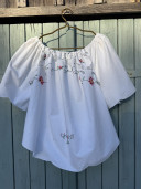 Blouse brodée en linge ancien/ Judy