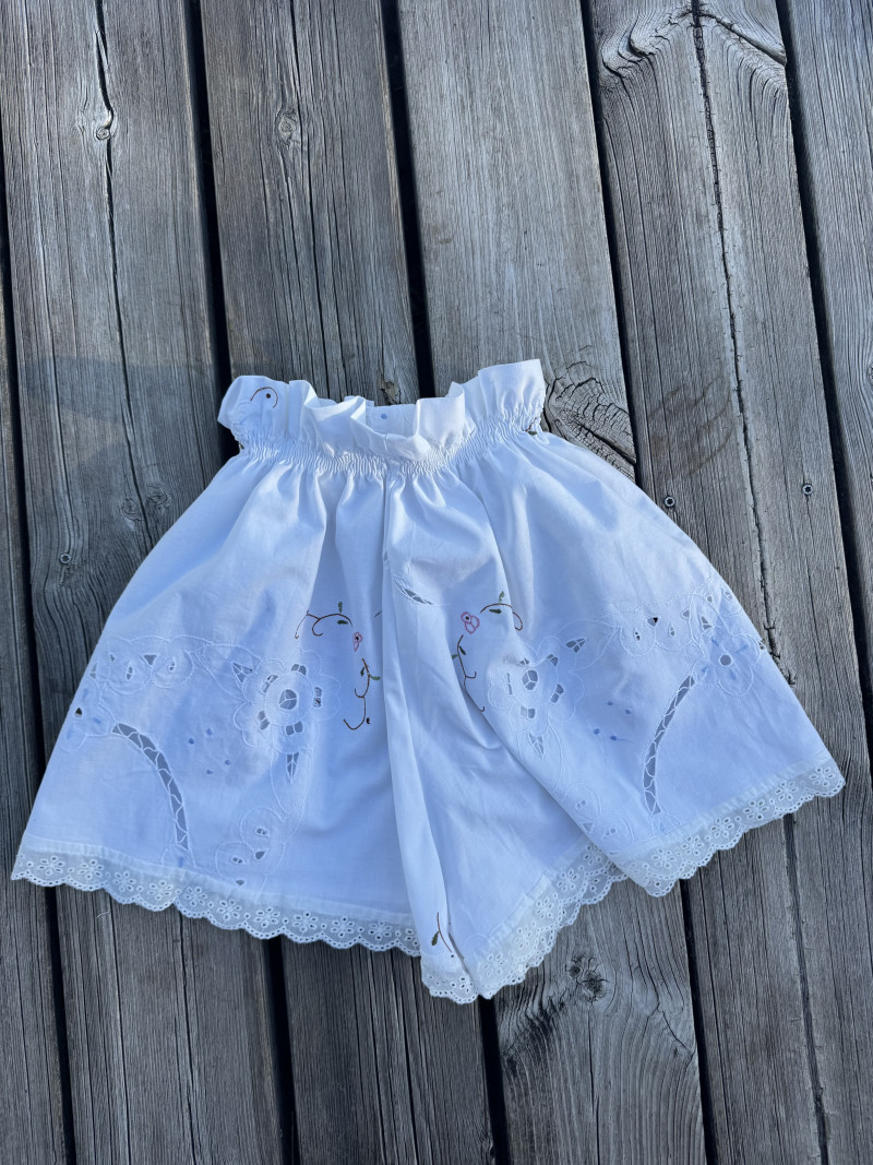 Darius Embroidered Vintage Linen Shorts