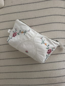 Pochette en linge ancien brodé/Marcella