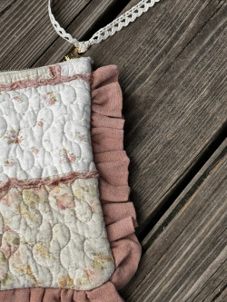 copy of NINON  Greige terry pouch