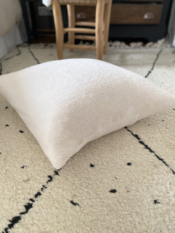 MEGEVE // Housse de coussin moumoute / taille 60x60 cm