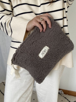 Pochette en moumoute Molly