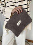Molly towel pouch
