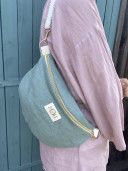 Sac banane Nina en lin celadon